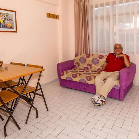 Uestuen Apart Marmaris Bilik gambar